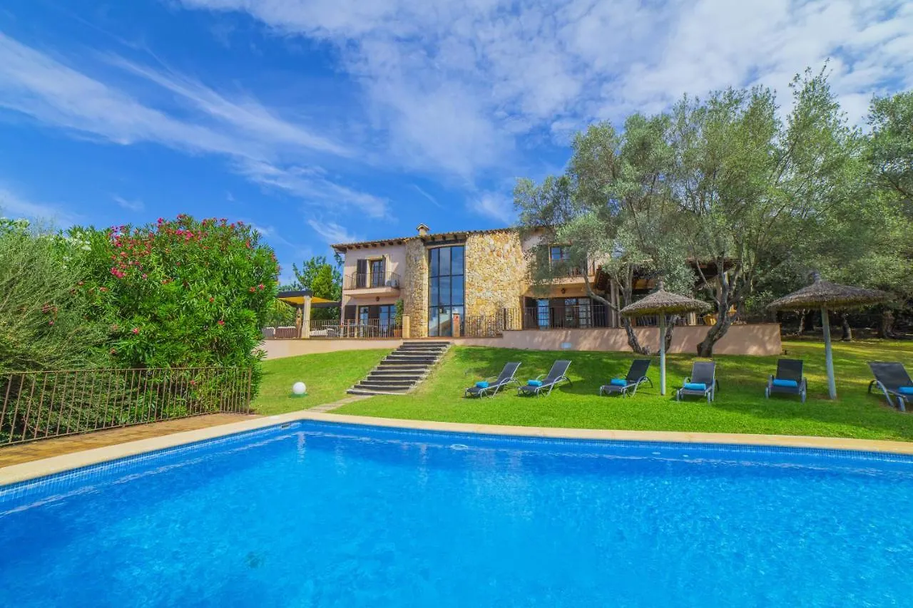 Villa Hidden Retreat / Denga Pollenca Spain