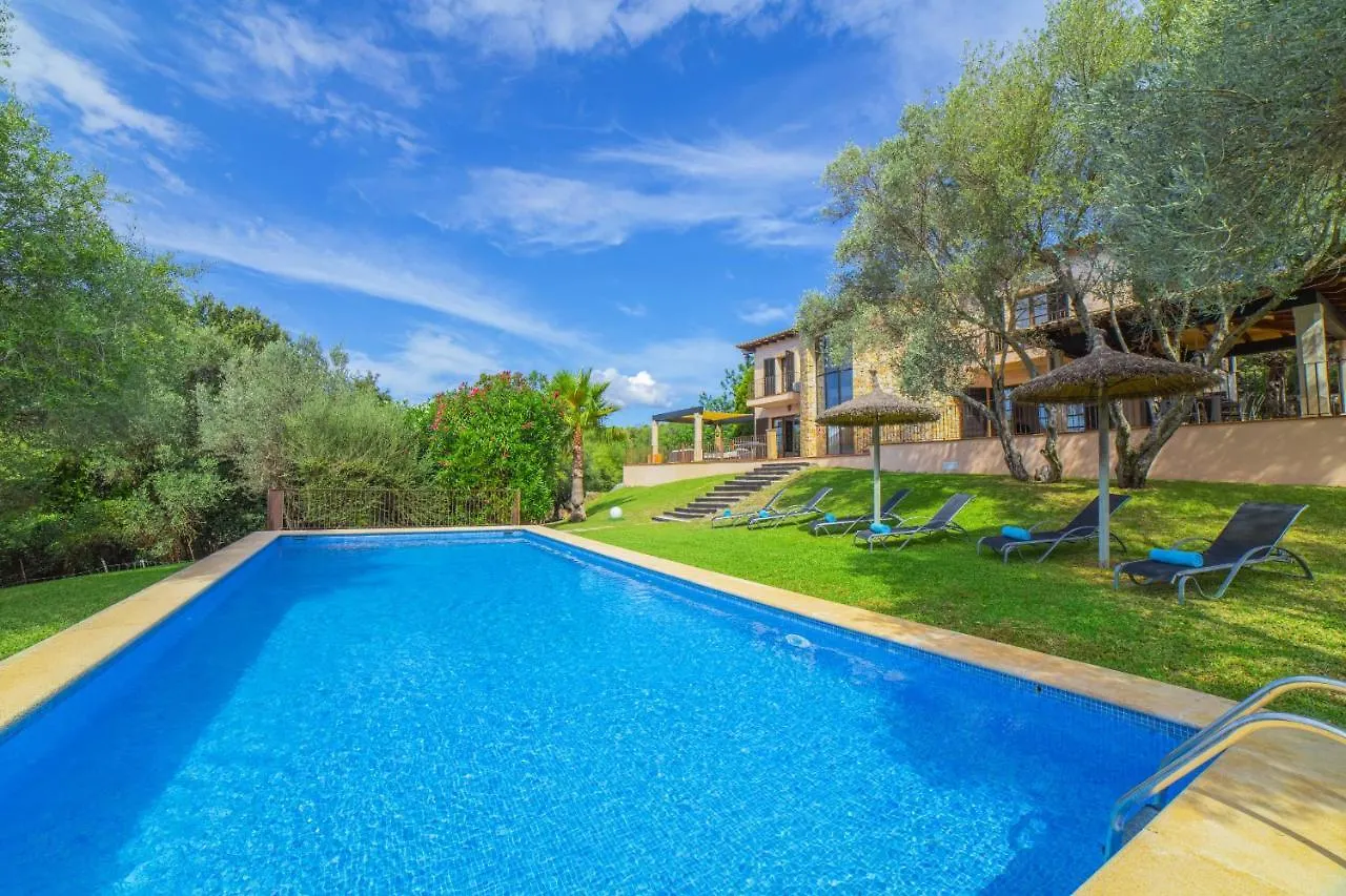 Villa Hidden Retreat / Denga Pollenca Spain