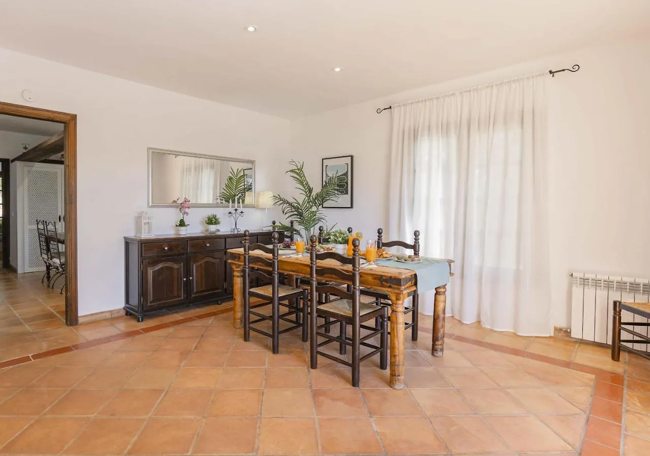 Villa Hidden Retreat / Denga Pollenca