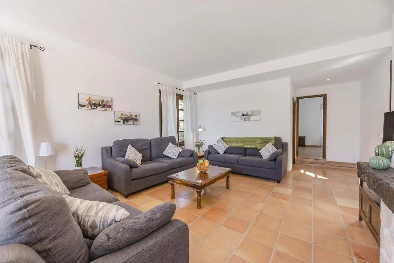 Villa Hidden Retreat / Denga Pollenca
